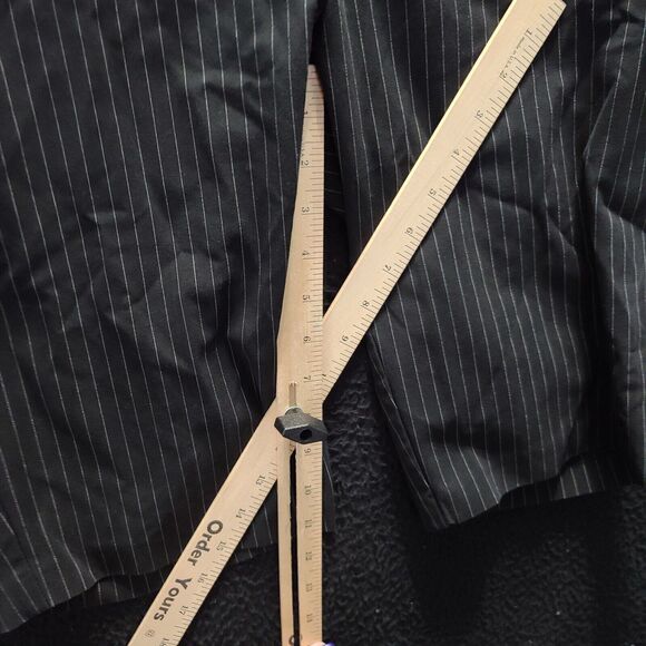 Courtenay Petite Womens Bermuda Shorts Black Size 8P Polyester Blend Stretch - Picture 5 of 11